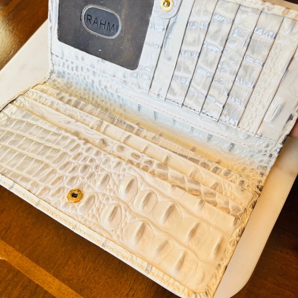 Brahmin Ady White Crocodile Embossed Wallet w/Gold-Tone Hardware (EUC) - Picture 7 of 10